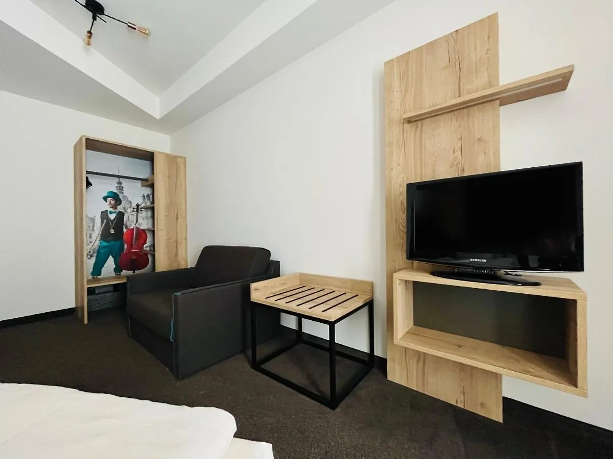 Modernes Apartment Mit Blick Zur Frauenkirche Дрезден Германия
